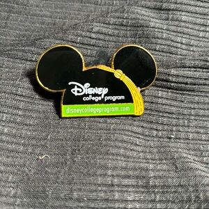 Disney college trading pin